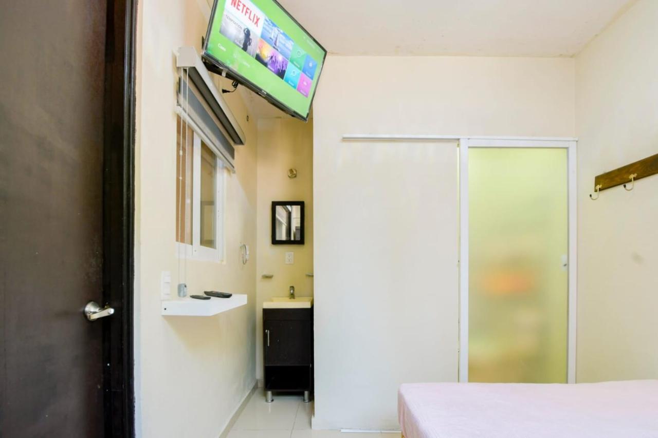 Hostal Vitta Guadalajara Esterno foto