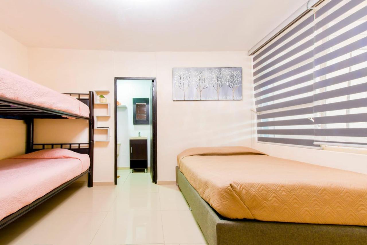Hostal Vitta Guadalajara Esterno foto