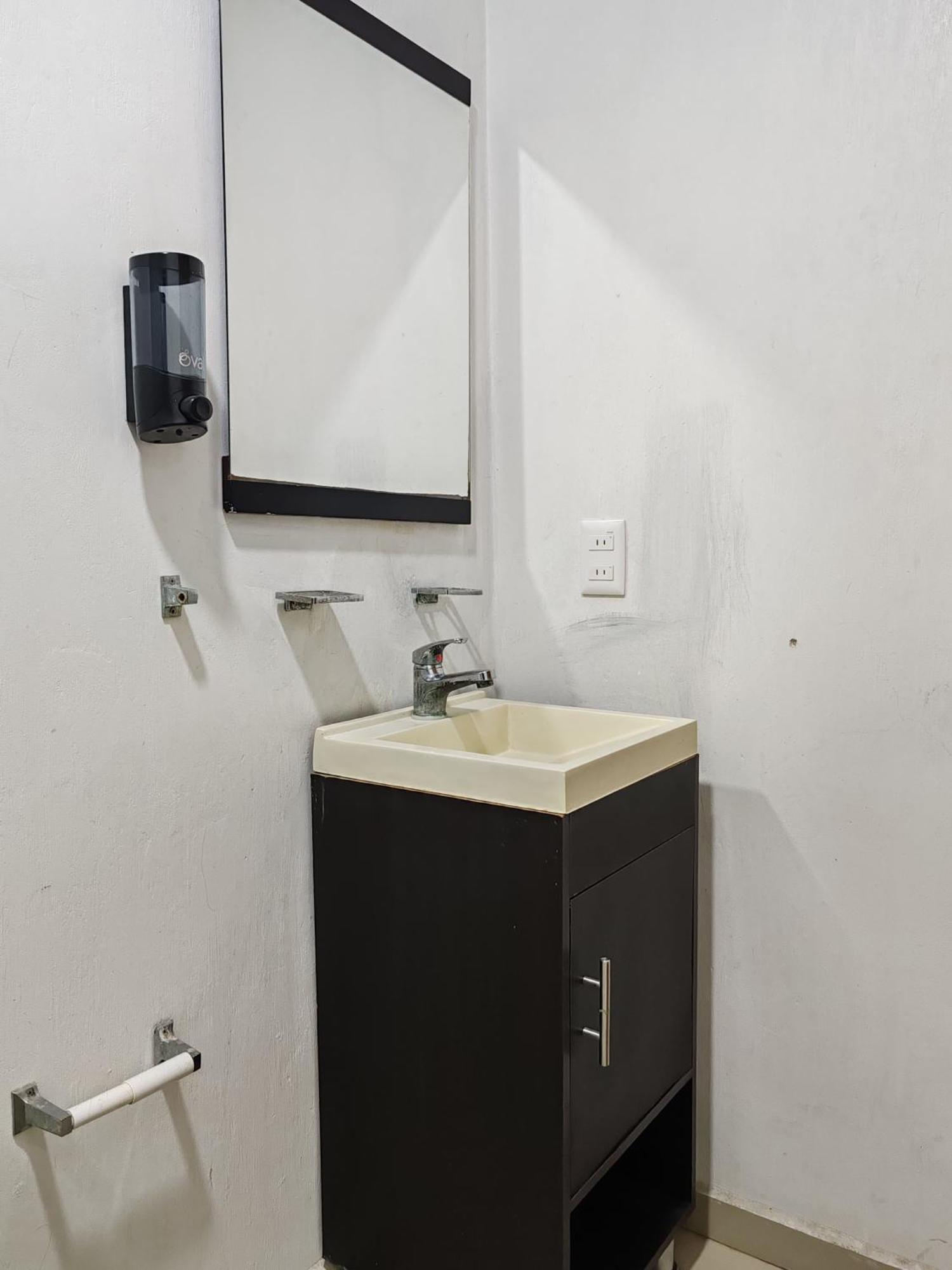 Hostal Vitta Guadalajara Esterno foto